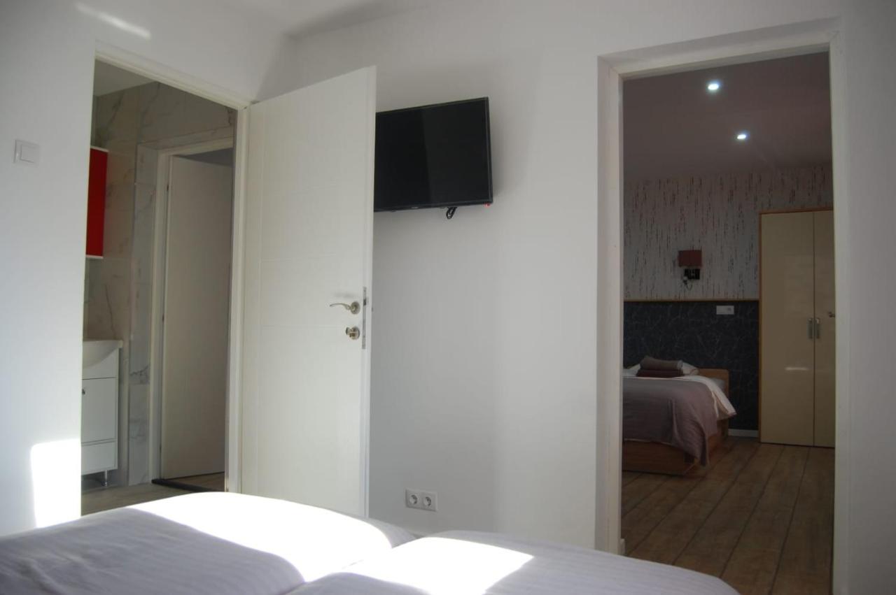 Vila Phoenix Calimanesti Exterior photo